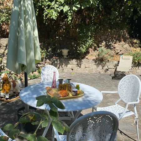Avec Jardin Et Terrasse Venaco (Corsica)