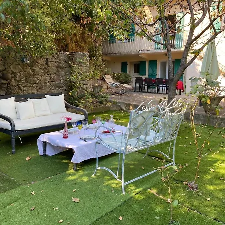 Avec Jardin Et Terrasse *