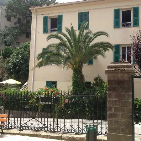 Avec Jardin Et Terrasse Venaco (Corsica)