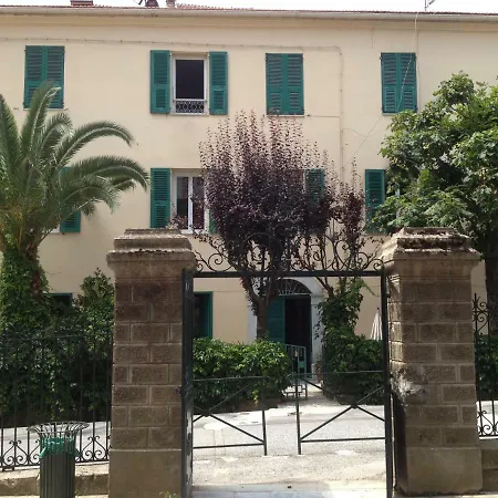 Apartment Avec Jardin Et Terrasse *
